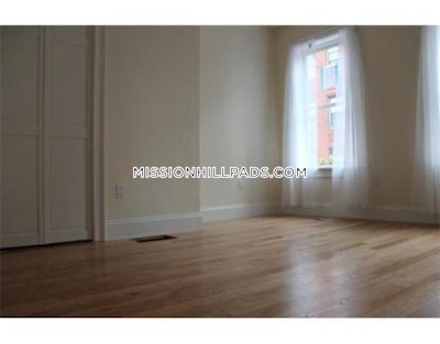 Roxbury Apartment for rent 2 Bedrooms 2 Baths Boston - $2,550