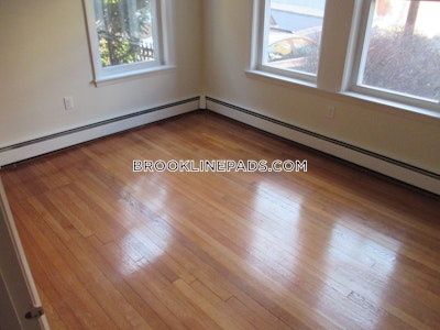 Brookline Apartment for rent 2 Bedrooms 1 Bath  Beaconsfield - $3,395 No Fee