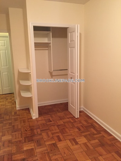 Brookline Apartment for rent 2 Bedrooms 1 Bath  Chestnut Hill - $3,645 No Fee