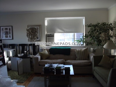 Brookline 1 Bed 1 Bath  Coolidge Corner - $3,195 No Fee