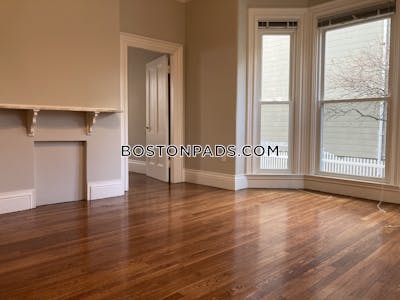Cambridge Studio 1 Bath  Central Square/cambridgeport - $2,450
