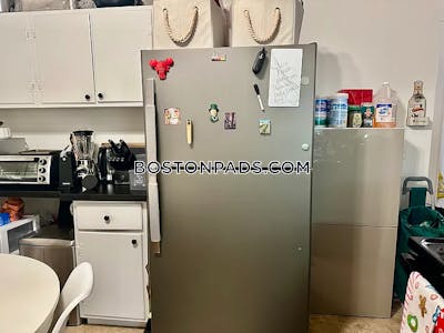 Brookline 2 Bed 1 Bath BROOKLINE- LONGWOOD AREA $3,500 Longwood Area - $3,500