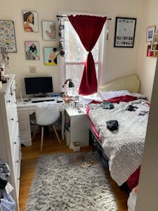 Brookline 4 Bed 2 Bath BROOKLINE- BOSTON UNIVERSITY $5,200 Boston University - $5,900