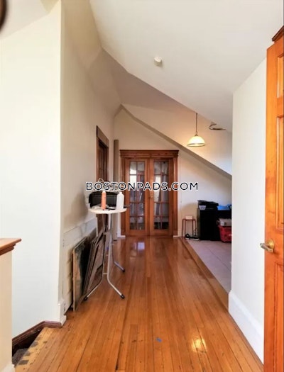 Brookline Marvelous 5 Beds 3 Baths on Babcock St- Brookline- Coolidge Corner  Coolidge Corner - $7,700 No Fee