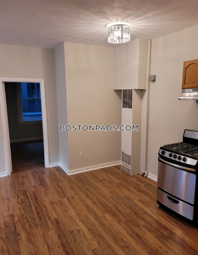 North End 2 Bed, 1 Bath Unit Boston - $3,500 No Fee