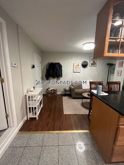 North End 2 Bed, 1 Bath Unit Boston - $3,570