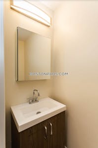 Medford 5 Beds 4.5 Baths  Wellington - $5,495
