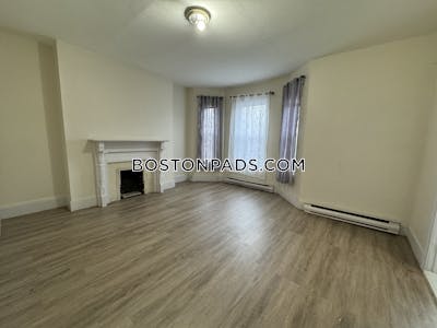 Allston Recently renovated, Spacious 2-bed SPLIT apartment on Higgins St in Allston Boston - $2,700