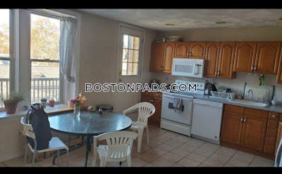 Brookline 3 Bed 2 Bath BROOKLINE- COOLIDGE CORNER $4,500  Coolidge Corner - $4,500 No Fee