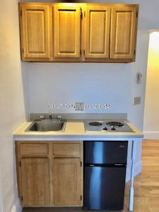 Brookline Studio 1 Bath  Boston University - $2,095 No Fee