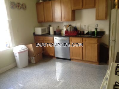 Fort Hill 3 Beds 1 Bath Boston - $3,800