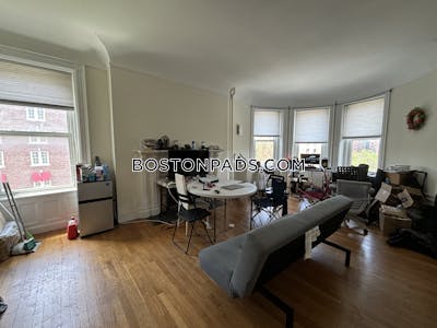 Back Bay 2 Beds 2 Baths Back Bay Boston - $4,500