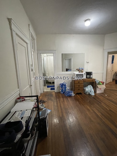 Allston/brighton Border 3 Bed 1 Bath BOSTON Boston - $3,575 No Fee