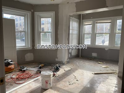Allston/brighton Border 2 Bed 1 Bath BOSTON Boston - $2,995 50% Fee