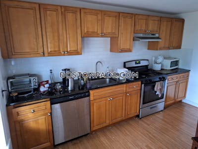 Medford Wonderful 2.5BD/1BA Medford Apartment  Tufts - $3,100