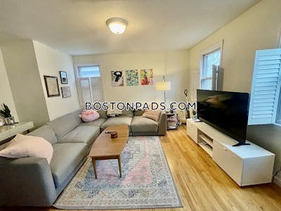 South Boston 3 Bed 2 Bath Duplex on West 3rd St in BOSTON Boston - $5,000