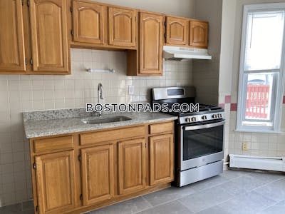 Roxbury 2.5 Bed 1 Bath BOSTON Boston - $2,625 No Fee