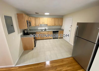 Brookline 2 Beds 1 Bath  Coolidge Corner - $3,600 No Fee