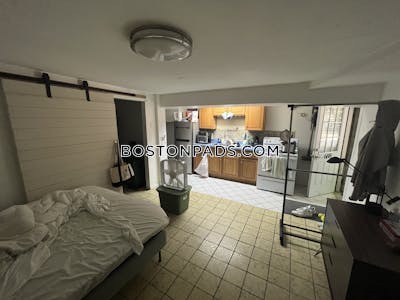 Mission Hill 1 Bed 1 Bath Boston - $2,500