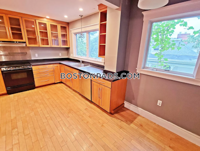 Brookline 3 Beds 1 Bath  Washington Square - $4,500
