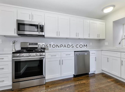 Dorchester 3 Beds 1 Bath Boston - $3,250 No Fee