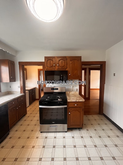 Dorchester Spacious 4 bed 2 bath available NOW on Gallivan Blvd in Dorchester!  Boston - $3,900 No Fee