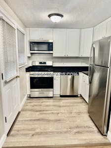Somerset Studio No Bath - $1,925 No Fee