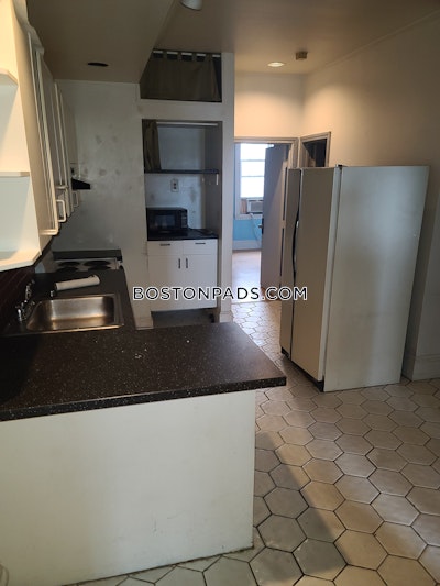 Allston 3 Beds 1 Bath Boston - $3,200 50% Fee
