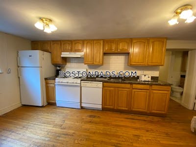 Allston 3 Bed 2 Bath BOSTON Boston - $2,750 No Fee