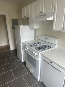 Brookline 1 Bed 1 Bath BROOKLINE- COOLIDGE CORNER $2,500  Coolidge Corner - $2,600 No Fee