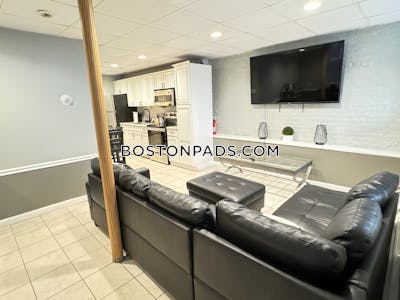 Brookline 1 Bed 1 Bath  Cleveland Circle - $2,925