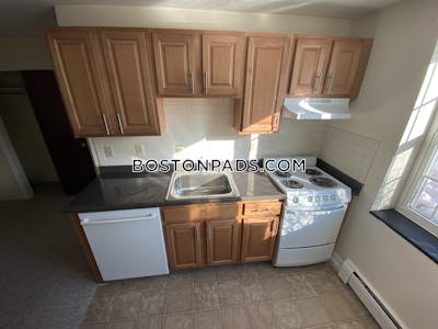 Arlington Studio 1 Bath - $2,000