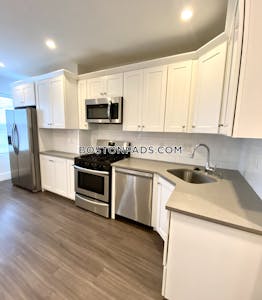 East Boston Modern 3 bed 1 bath available 3/1 on Cottage St in East Boston! Boston - $3,550 No Fee