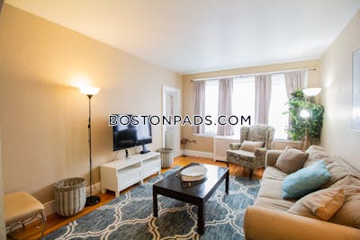 Brookline 1 Bed 1 Bath  Beaconsfield - $4,400