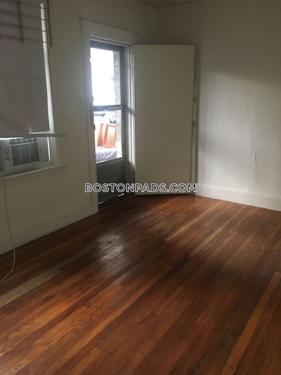 Allston/brighton Border Nice 2 Bed 1 Bath available 9/1 Boston - $2,825 No Fee