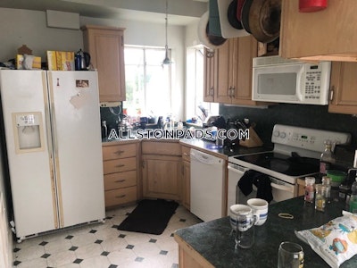 Lower Allston 3 Beds 2 Baths Boston - $4,200
