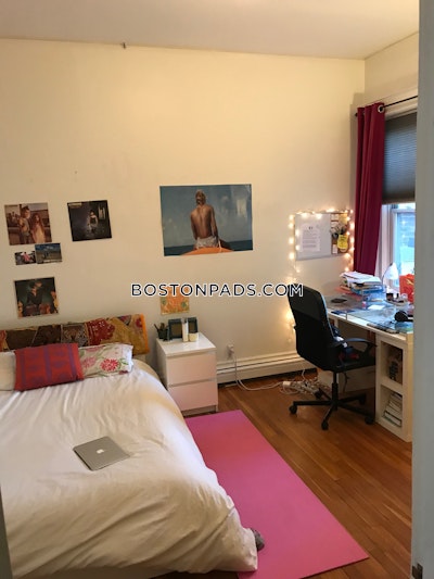 Brookline 3 Beds 1.5 Baths Boston University  Boston University - $6,300 No Fee