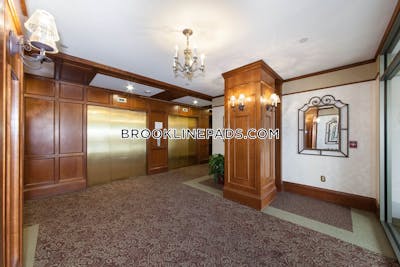 Brookline 1 Bed 1 Bath BROOKLINE- COOLIDGE CORNER $3,521  Coolidge Corner - $3,296