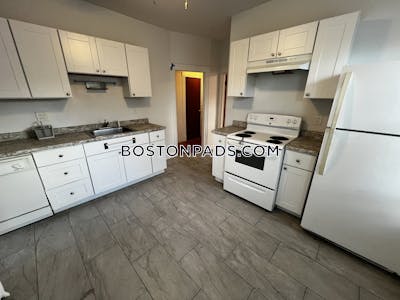 Somerville 3 Bed 1 Bath SOMERVILLE  Tufts - $4,500