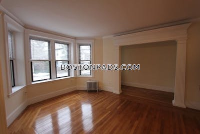 Brookline Apartment for rent 2 Bedrooms 1 Bath  Boston University - $3,650