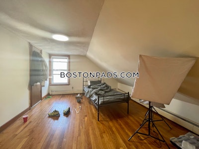 Somerville 3 Beds 2 Baths  Spring Hill - $3,928