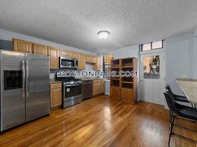 South Boston 3 bedroom 2 baths in BOSTON Boston - $5,175