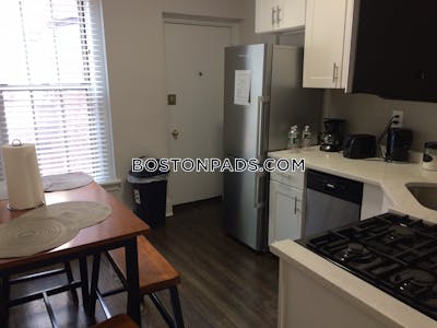 Back Bay Best Deal Alert! Spacious 2 Bed 1 Bath apartment in Clearway St Boston - $4,300