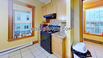 Roxbury 4 Beds 2 Baths Boston - $4,795 50% Fee