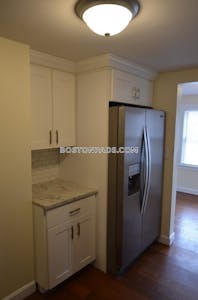 Weymouth 2 bedroom 1 baths in WEYMOUTH - $3,300