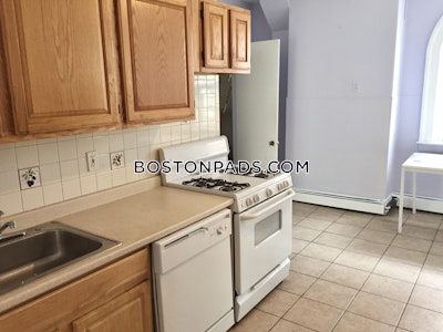 Brookline 4 Beds 2 Baths  Boston University - $6,400