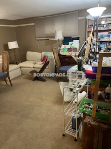 Newton Apartment for rent 1 Bedroom 1 Bath  Chestnut Hill - $2,395