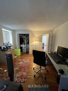 Allston Apartment for rent 2 Bedrooms 1 Bath Boston - $3,200 No Fee