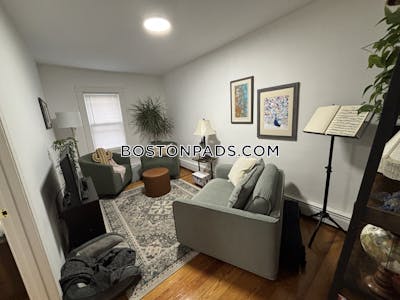 Medford Apartment for rent 2 Bedrooms 1 Bath  Tufts - $3,100