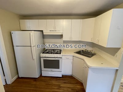 Somerville Apartment for rent 1 Bedroom 1 Bath  Porter Square - $2,100